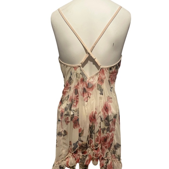 Floral Spaghetti Strap Chemise - Picture 4 of 4